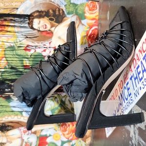 GOOD AMERICAN Strappt Neoprene BlackbSize 8 Style GA 372N-X Sandal Heel